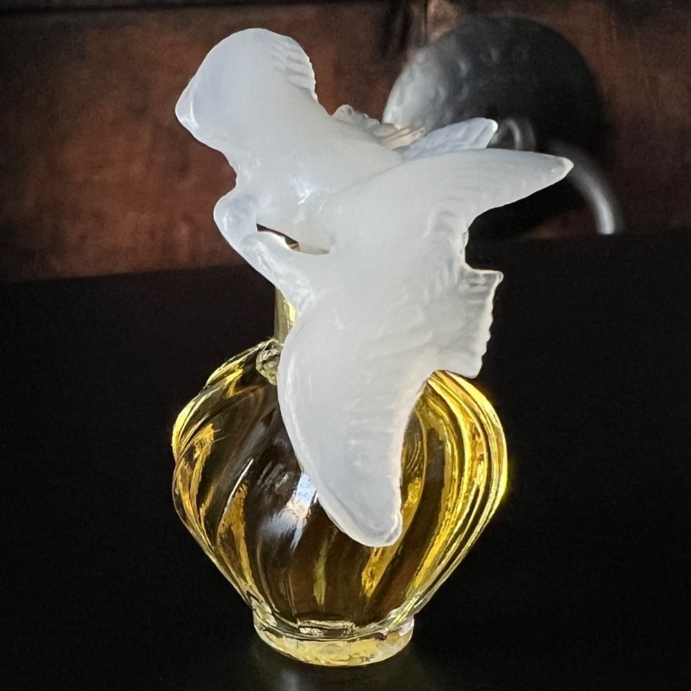 Vintage Nina Ricci L'Air Du Temps Two Doves EDP Mini~New Without Box